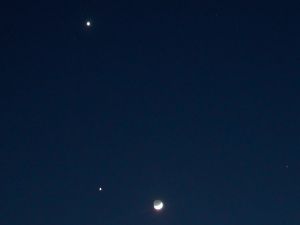 Konjunktion von Venus, Jupiter und Mond 2012