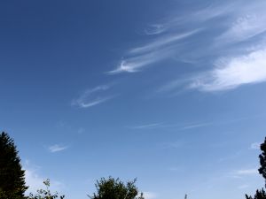 Federwolken am Rwkotdtag der Temperatur