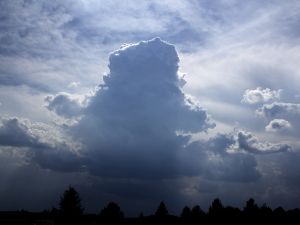 wachsender Cumulonimbus