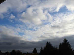 Wolken Ende Oktober