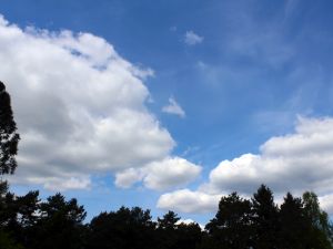 Haufenwolken lösen sich auf