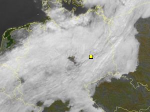 Wolkenband einer schwachen Kaltfront