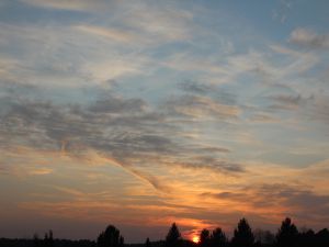 farbiger Sonnenuntergang am 08.02.