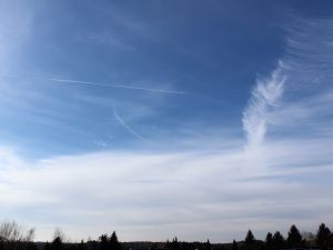 ferne Wolken im Westen