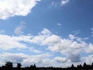 sonniges Wetter trotz Höhentrog über Deutschland