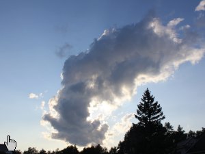 Seltsame Cumulus-Wolke