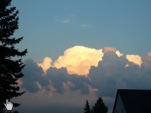 Eine Gewitterwolke im Südosten