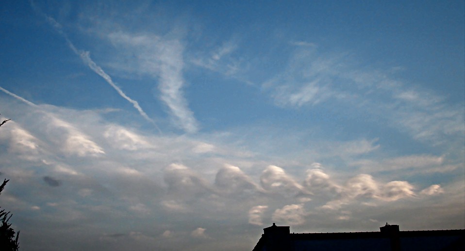 Kelvin Helmholtz Wellen sind seltene Wolken